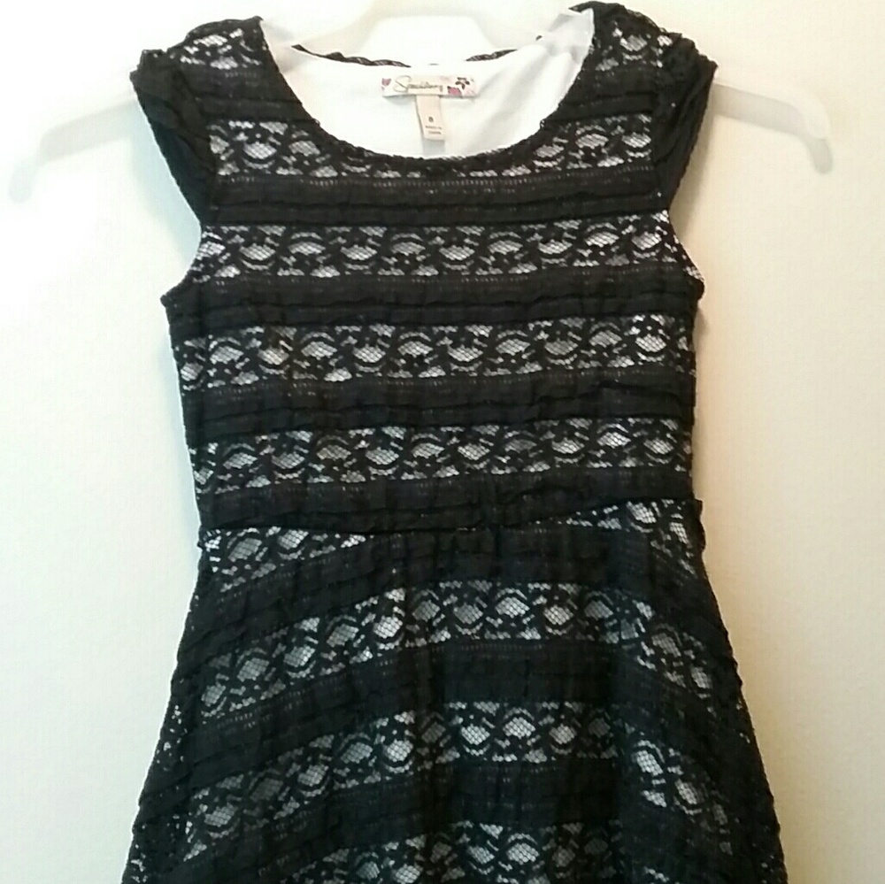 Speechless 8 Girls Lace Overlay Black White Dress Short-sleeved - Picture 7 of 8